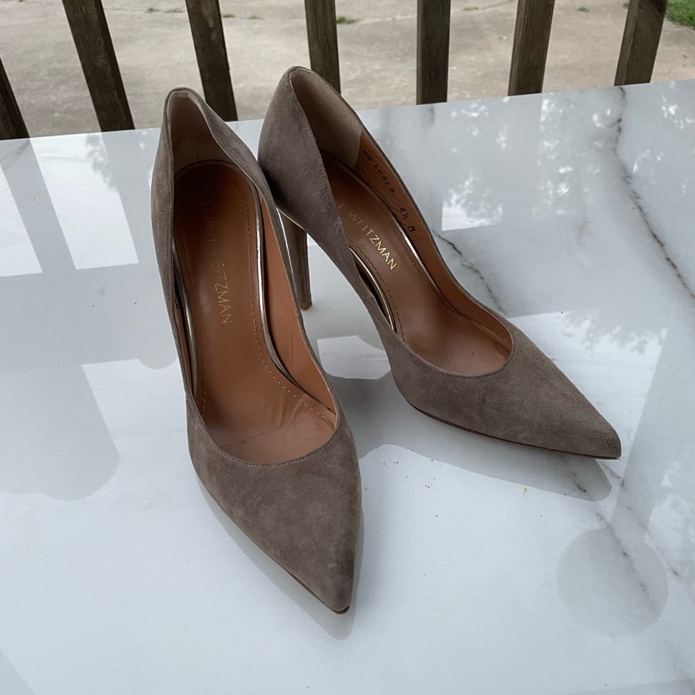Stuart Weitzman Nude Beige Pumps